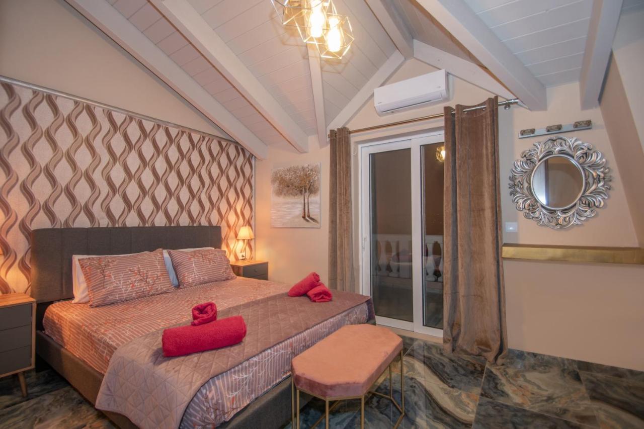 Casa Di Voz Shared Villa Studios By "Elite" Gaitani Bagian luar foto